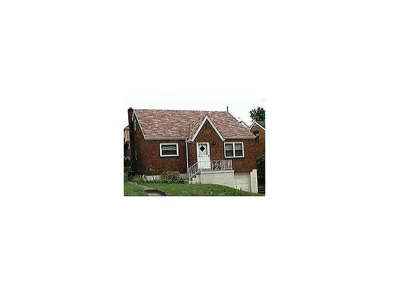 125 E Mifflin St photo 1