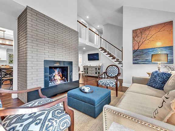 4th image of 2208 Florimond Dr