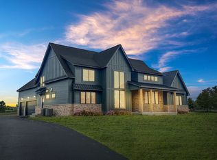 23150 Enclave Ln, Barrington, IL 60010