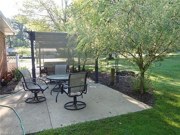 5th image of 707 Senn Dr