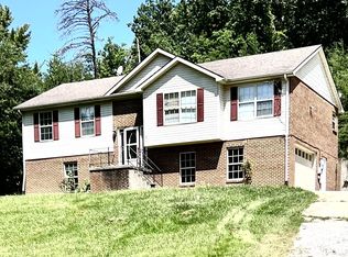 392 Mason Lake Rd, Berea, KY 40403