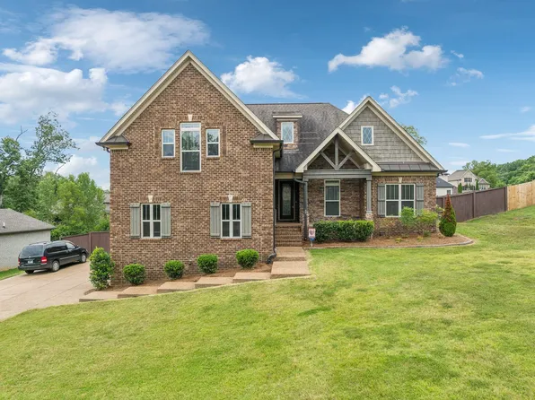 56 Harbor Point, Lebanon, TN 37087