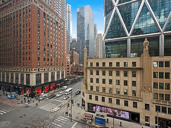 4th image of 301 W 57th St APT 6CC