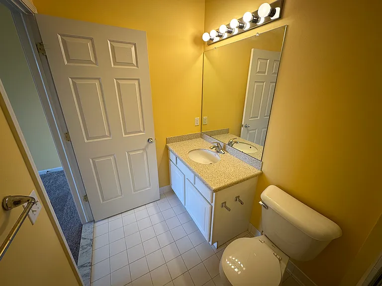 1155 Alameda Blvd #40 — Photo 14