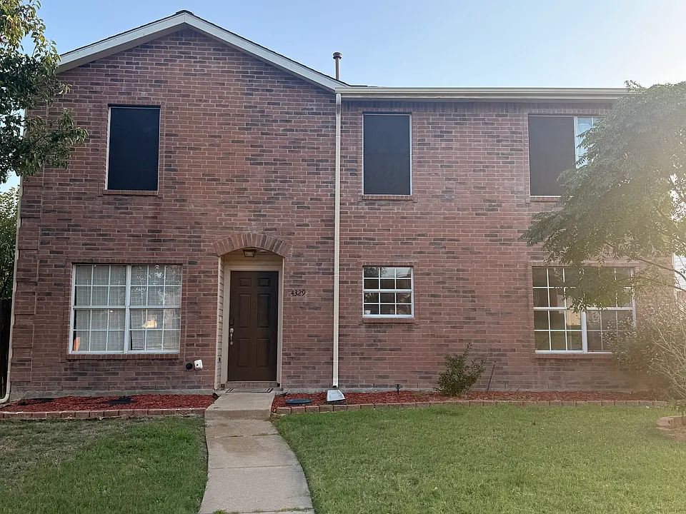 4329 Apple Dr
