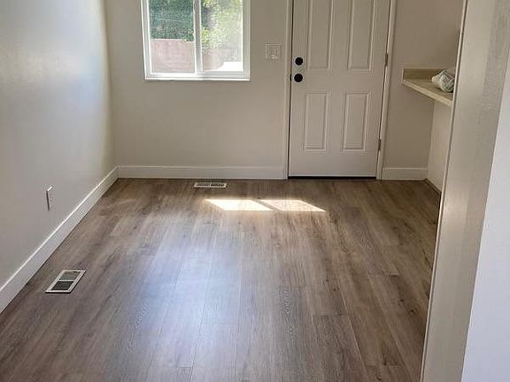 4th image of 4284 S Orleans Way