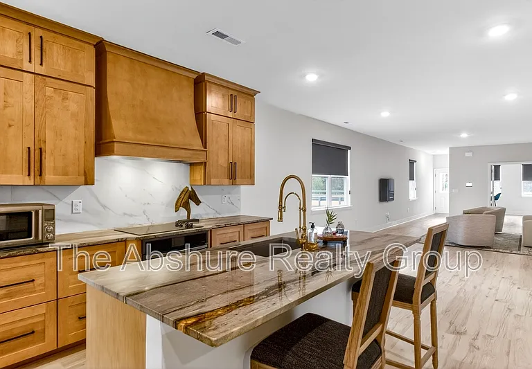 806 Dorset Stream Dr — Photo 9