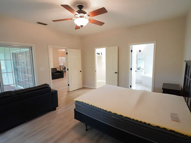 5370 Appledore Ln — Photo 24