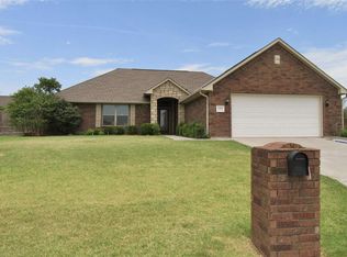 1203 Brandi Dr, Elgin, OK 73538