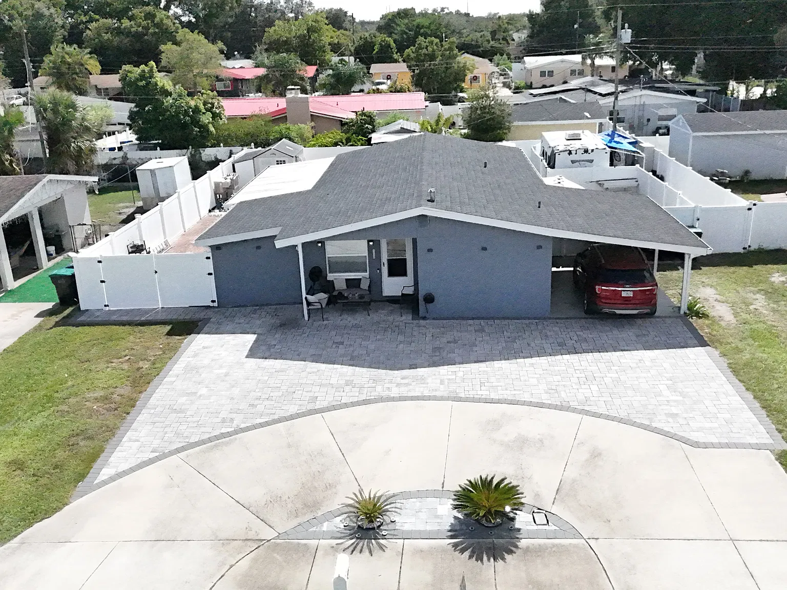 3 bed, 1145 sqft, $2,400 — Photo 2