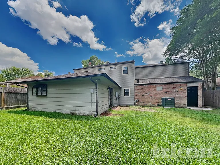 16726 Britford — Photo 21