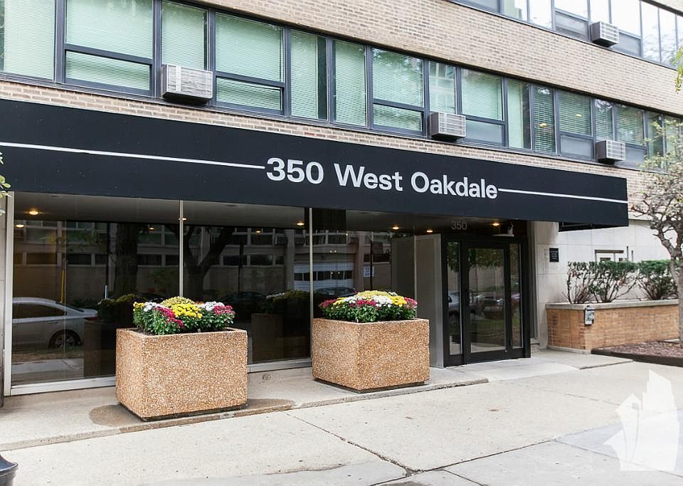 1st image of 352 W Oakdale Ave #308C