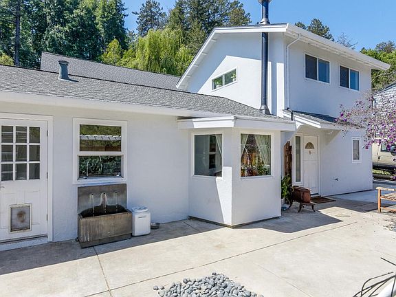2nd image of 1233 La Madrona Dr