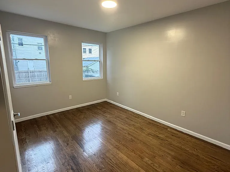 43 N 16th St #1 — Photo 5