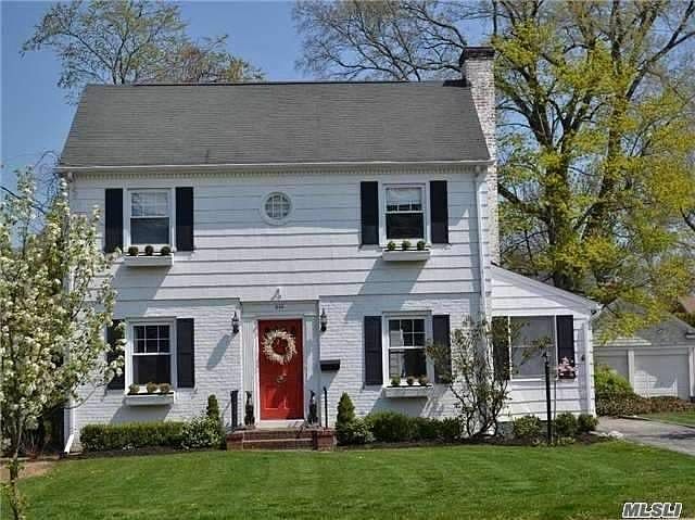 1st image of 343 N Village Ave