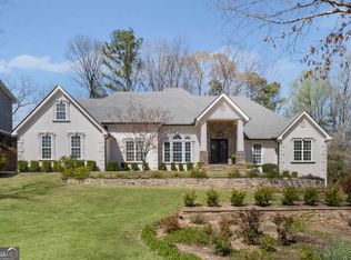 825 Overhill Ct, Sandy Springs, GA 30328