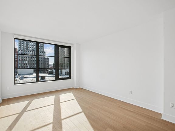 3rd image of 499 President St #335