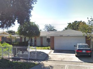 3022 W Lingan Ln, Santa Ana, CA 92704