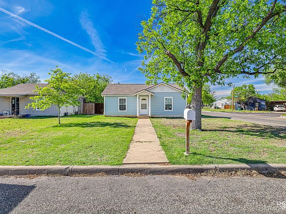 2nd image of 2102 Carlton Way