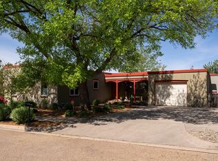 114 La Placita Cir, Santa Fe, NM 87505