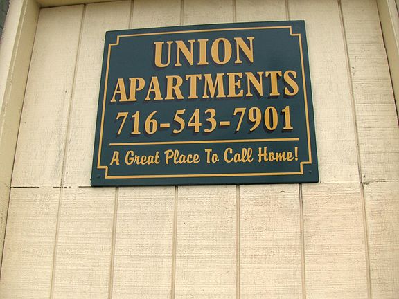 3rd image of 1324 N Union St APT 2B