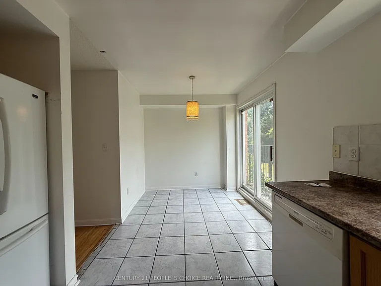 80 Acorn Pl #182 — Photo 7