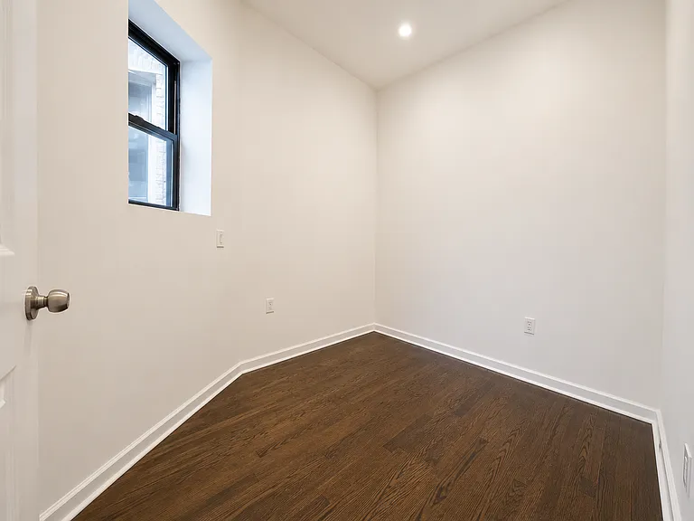 532 E 83rd St #5F — Photo 6