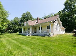 404 Moose Hill Rd, Monroe, CT 06468