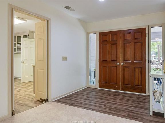 3rd image of 15 Edgewood Dr