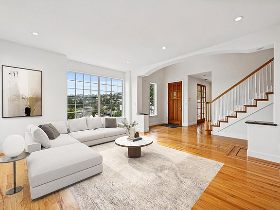 4th image of 4132 Balfour Ave