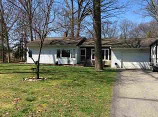 634 S Superior St, Angola, IN 46703
