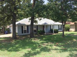 55 Oakridge Dr, Maumelle, AR 72113