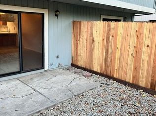 92 Arlen Dr, Rohnert Park, CA 94928