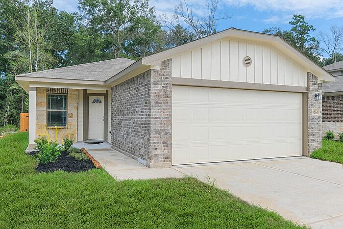 1st image of 14032 Amelia Dr