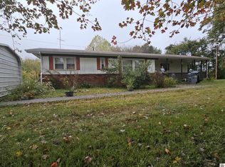 215 Fisher Rd, Paducah, KY 42001