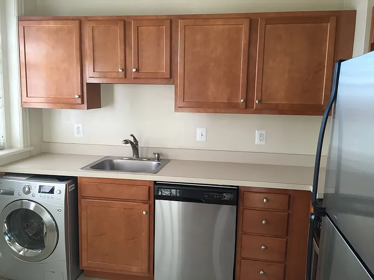 11 8th St SE #21 — Photo 1
