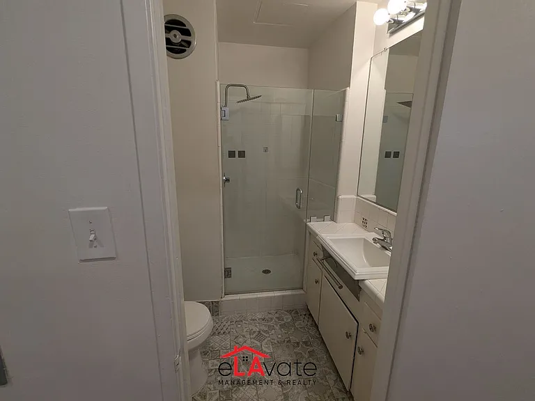 1515 S Beverly Glen Blvd #3 — Photo 11