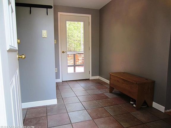 3rd image of 74 Deerfield Dr