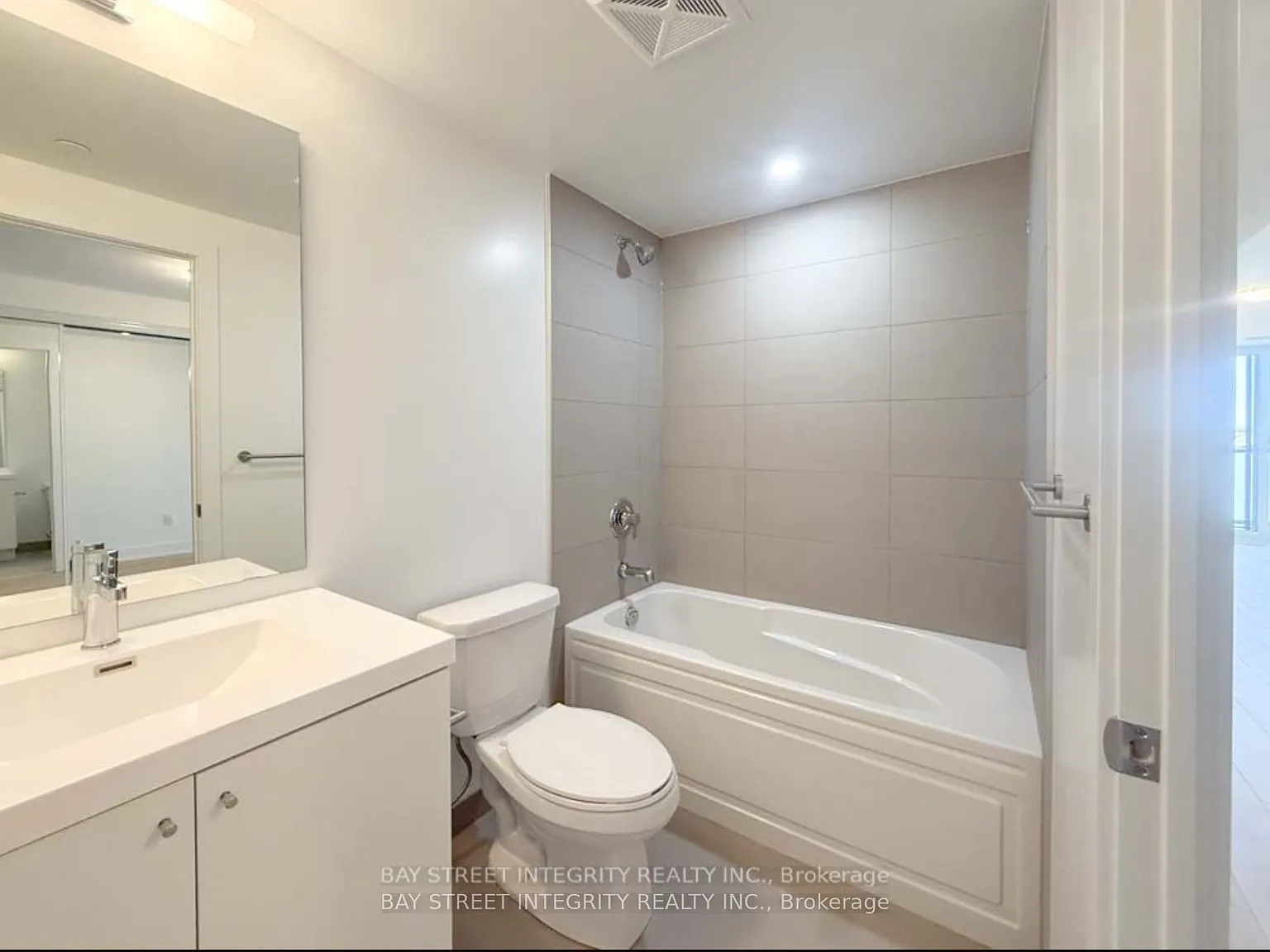 Studio, $1,500 — Photo 4