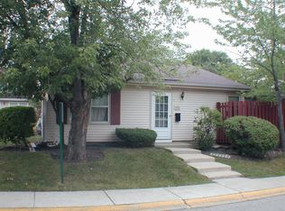 1770 Queensbury Cir #5704, Hoffman Estates, IL 60169