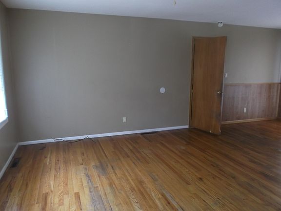 2nd image of 6100 E 96th St
