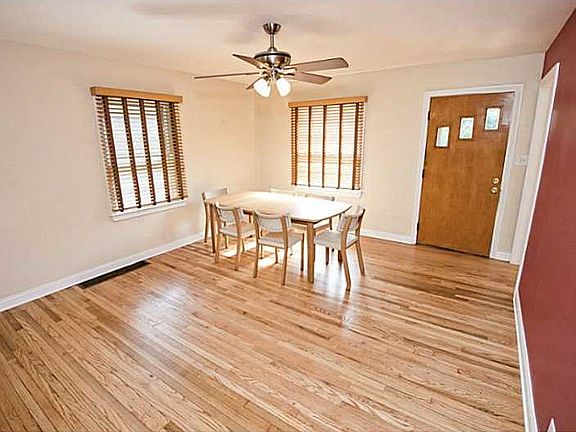 3rd image of 5830 Crittenden Ave