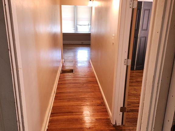 2nd image of 4879 Farlin Ave #B