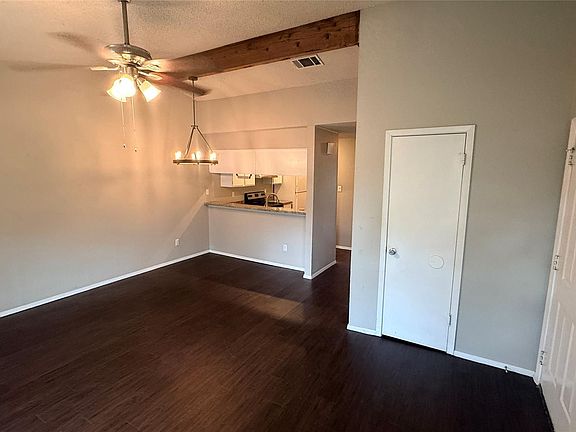 5th image of 5313 Indio Dr APT D