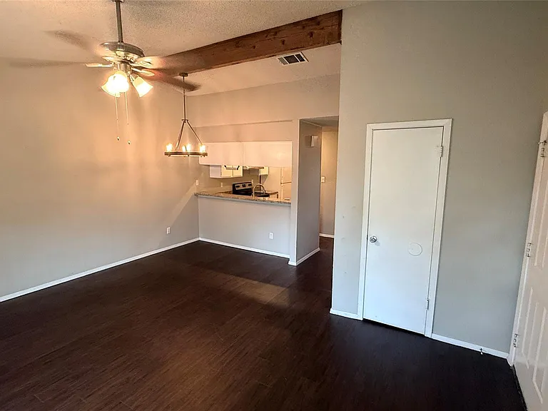 5313 Indio Dr #D — Photo 5