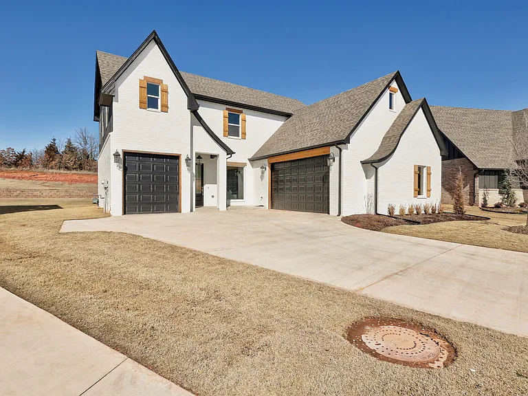 7901 Behr Dr — Photo 4