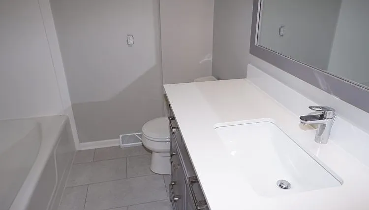 222 S Whitney Way — Photo 9
