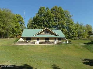 6984 Cram Rd, Williamsburg, MI 49690