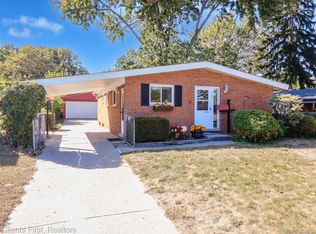 366 S Wildwood St, Westland, MI 48186