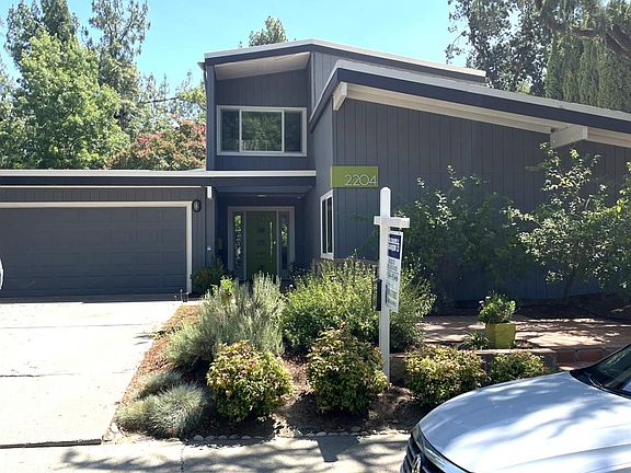 2nd image of 2204 Fortuna Ct